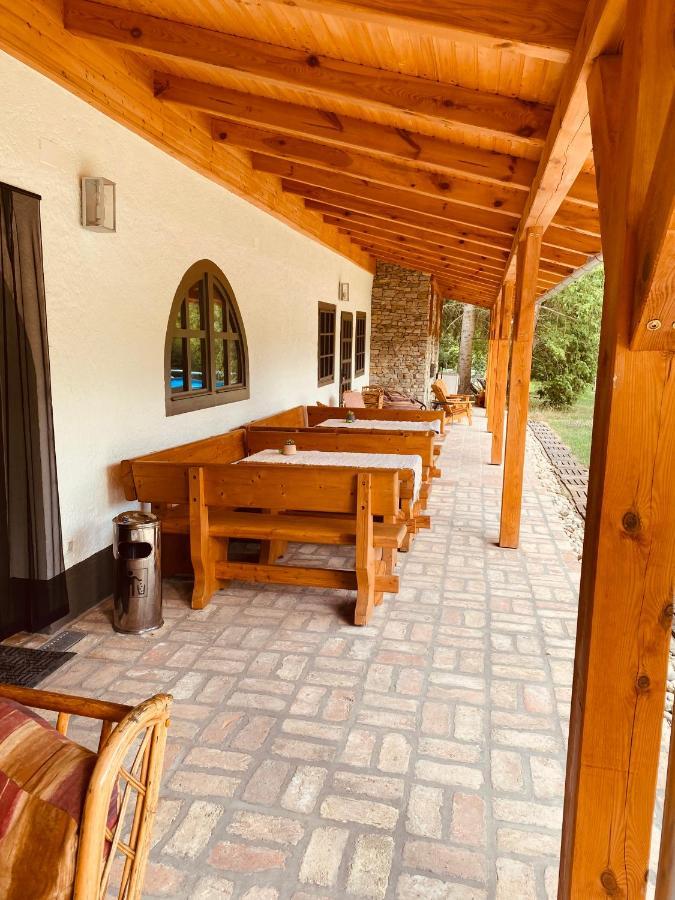 Fonfa Liget Hotel Sénye Екстериор снимка